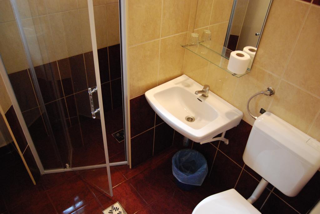 Hotel Stella Siófok Cameră foto